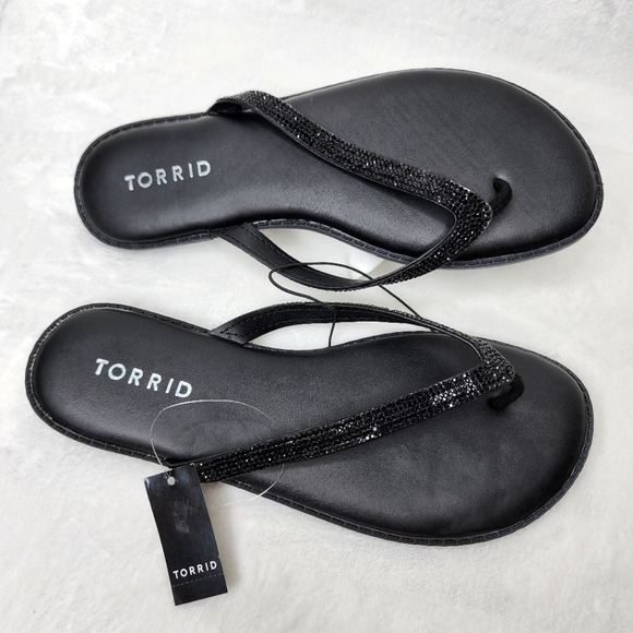 Torrid Flip Flops Black with Rhinestones Women's Size 6WW Sandals NWT - Picture 3 of 10